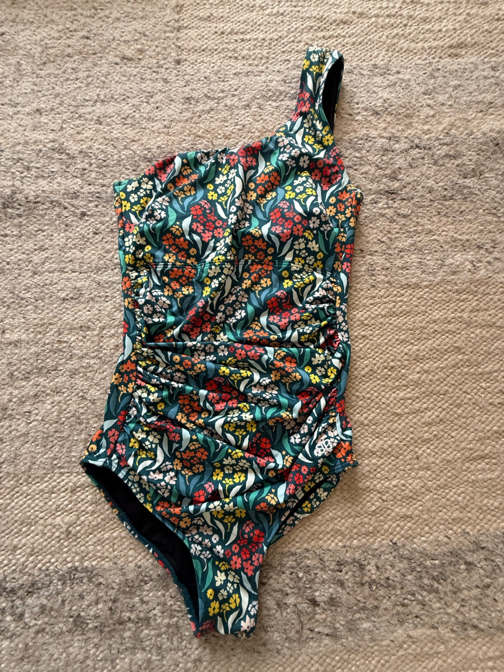 Albion fit One-Shoulder Floral Print Swimsuit - Green Multi